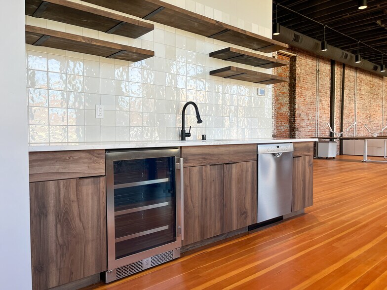 More Photos Of 28 E Main St, Walla Walla Office For Lease