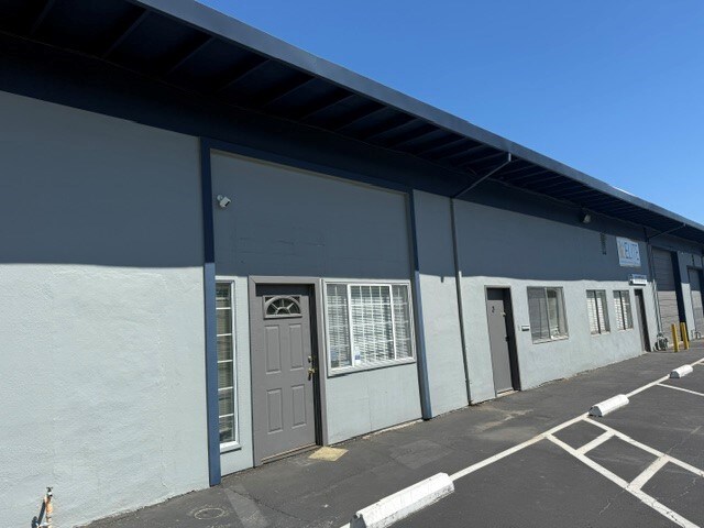 More Photos Of 4865 Pasadena Ave, Sacramento Flex For Lease