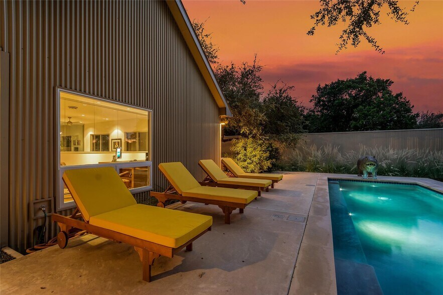 More Photos Of 2606 Ranch Road 620 N, Austin Loft Creative Space For Sale