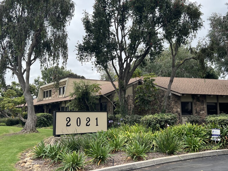 Primary Photo Of 2021 Sperry Ave, Ventura Office For Lease