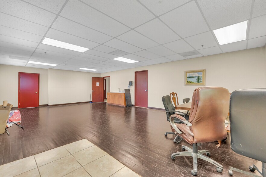 More Photos Of 515 Michigan Blvd, West Sacramento Medical For Sale