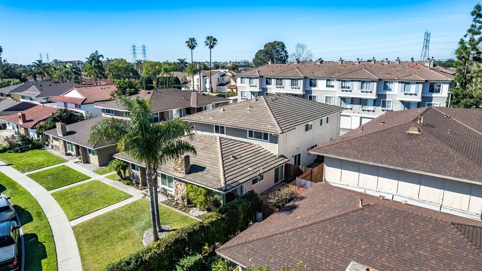 More Photos Of 13561 Arizona St, Westminster Apartments For Sale
