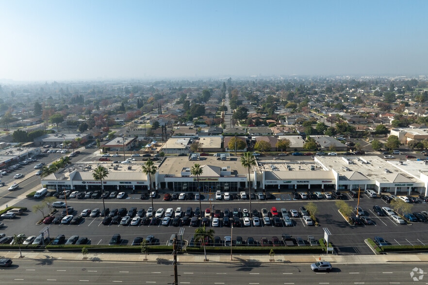 More Photos Of 772 N Tustin St, Orange Restaurant For Lease