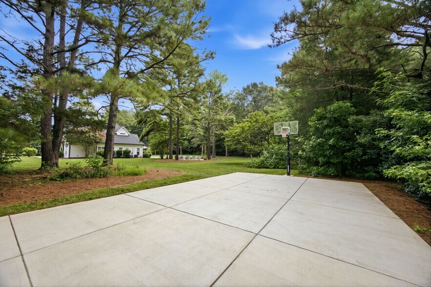 More Photos Of 9544 Brief Rd, Charlotte Specialty For Sale