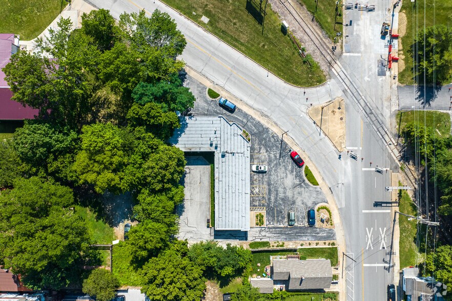 More Photos Of 136 E Walnut St, Independence Office For Lease