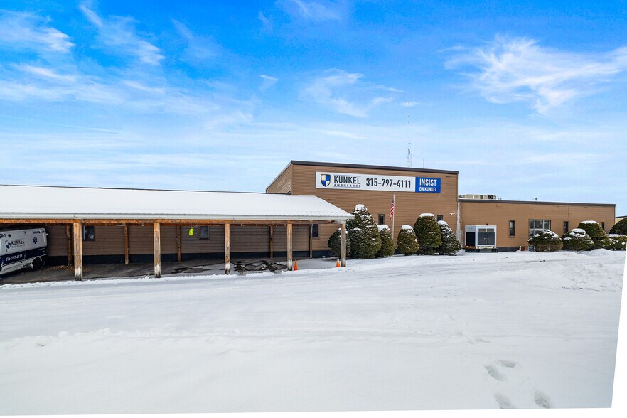 More Photos Of 410 Catherine St, Utica Service For Sale
