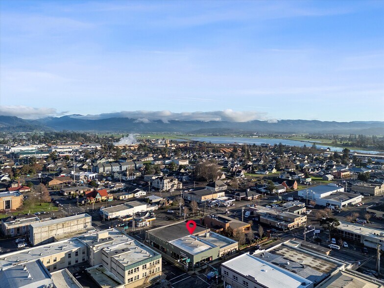 More Photos Of 301 Main Ave, Tillamook General Retail For Sale