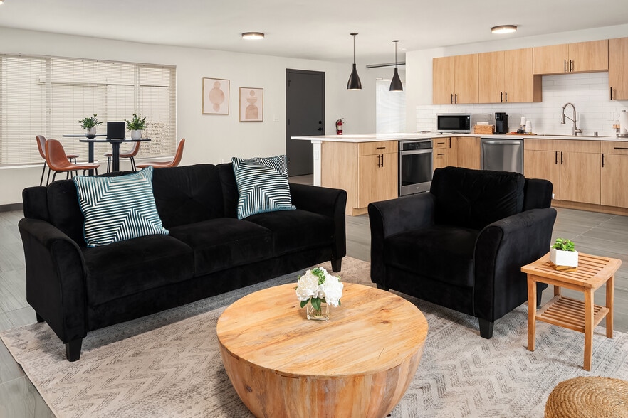 More Photos Of 465 N Arthur St, Kennewick Apartments For Sale