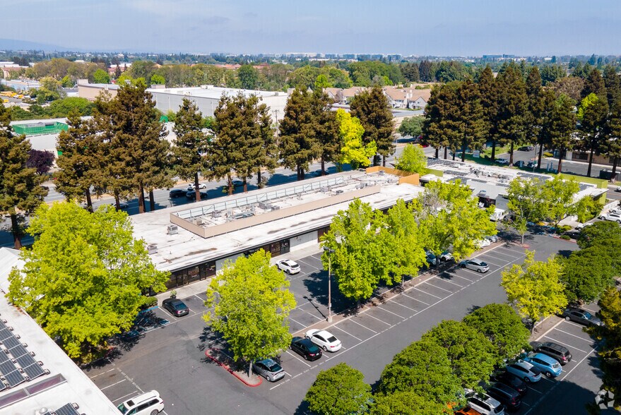 More Photos Of 520 Lawrence Expy, Sunnyvale Freestanding For Lease