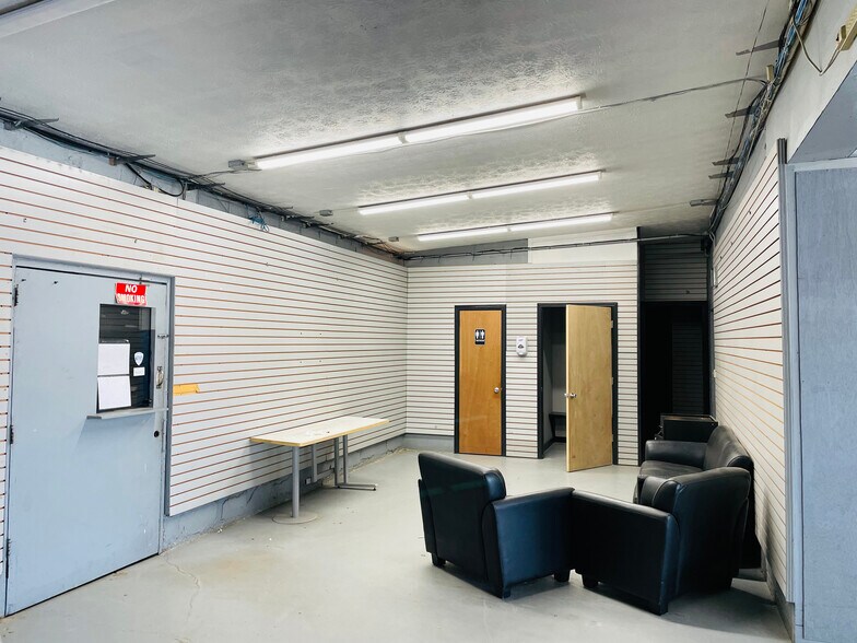 More Photos Of 312 Kanuga Rd, Hendersonville Auto Dealership For Lease