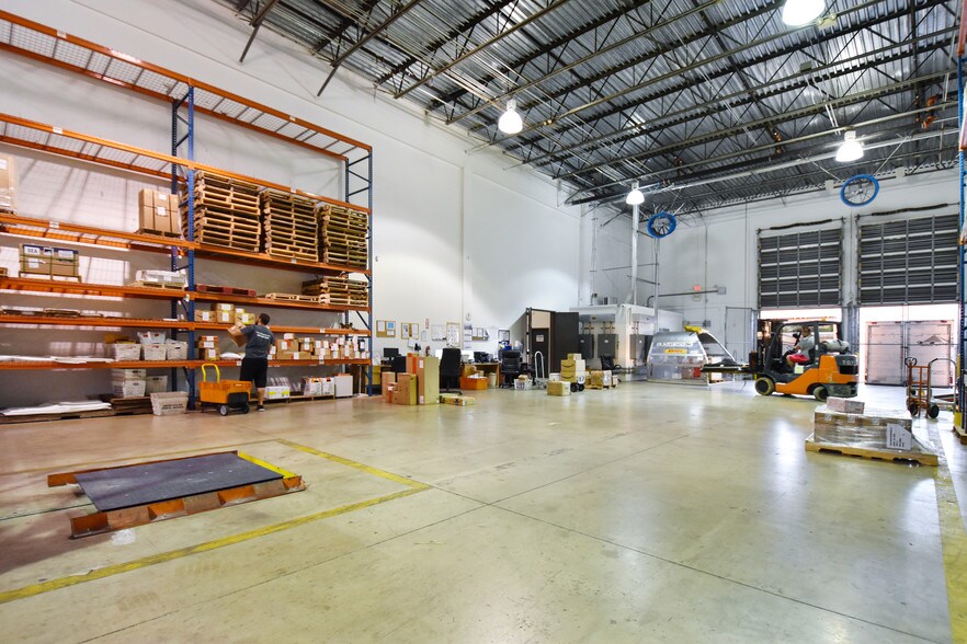 More Photos Of 3301-3389 NW 97th Ave, Miami Warehouse For Sale