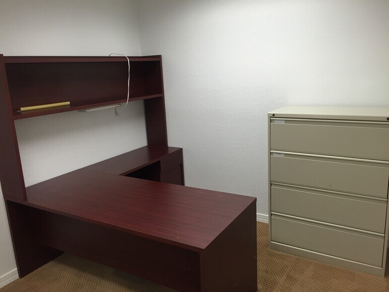 More Photos Of 2295 NW Corporate Blvd, Boca Raton Office Residential For Lease