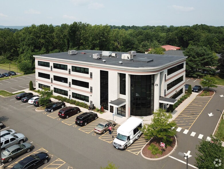 More Photos Of 35 Jolley Dr, Bloomfield Medical For Lease