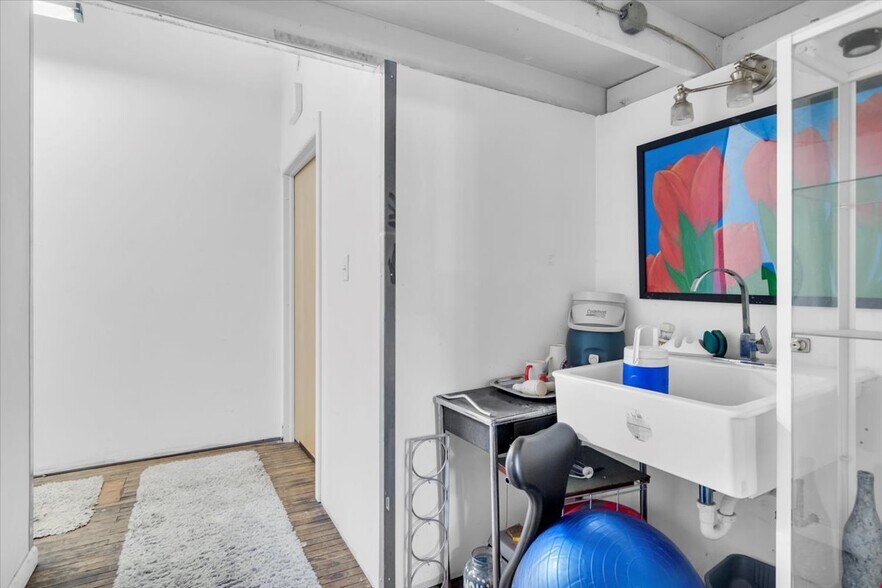 More Photos Of 2531 E Lehigh Ave, Philadelphia Storefront Retail Office For Sale