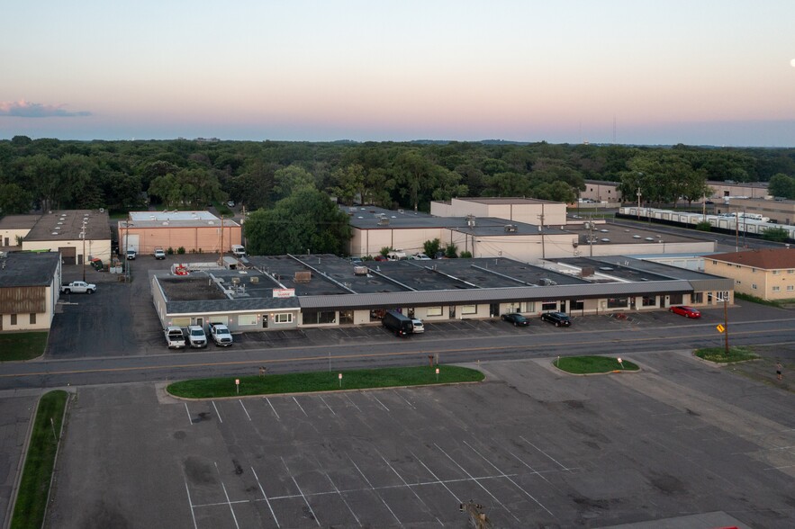 Primary Photo Of 8421 Center Dr, Spring Lake Park Research And Development For Lease