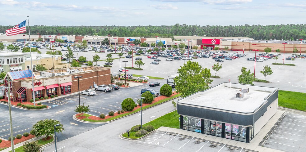 More Photos Of 1305-1335 Western Blvd, Jacksonville General Retail For Lease