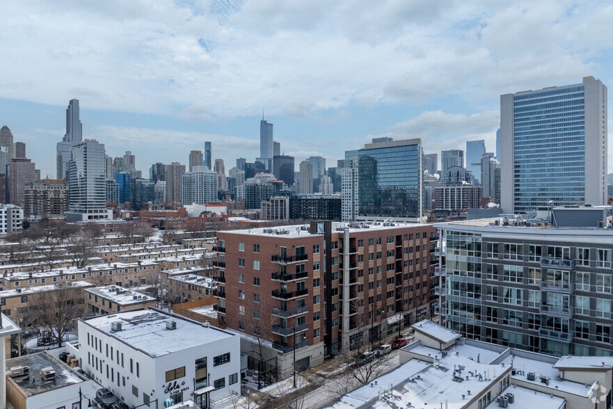 More Photos Of 873 N Larrabee St, Chicago Apartments For Sale