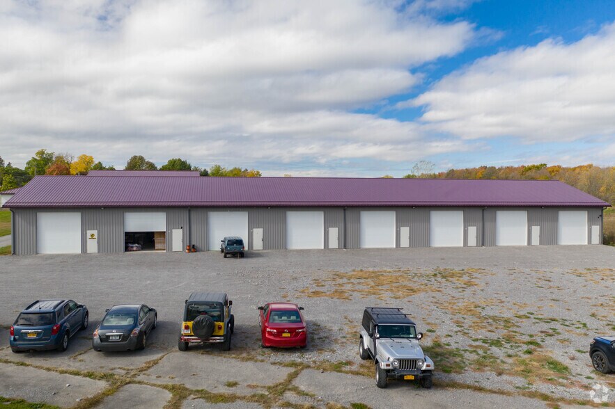 More Photos Of 5773 E Main Street Rd, Batavia Warehouse For Lease