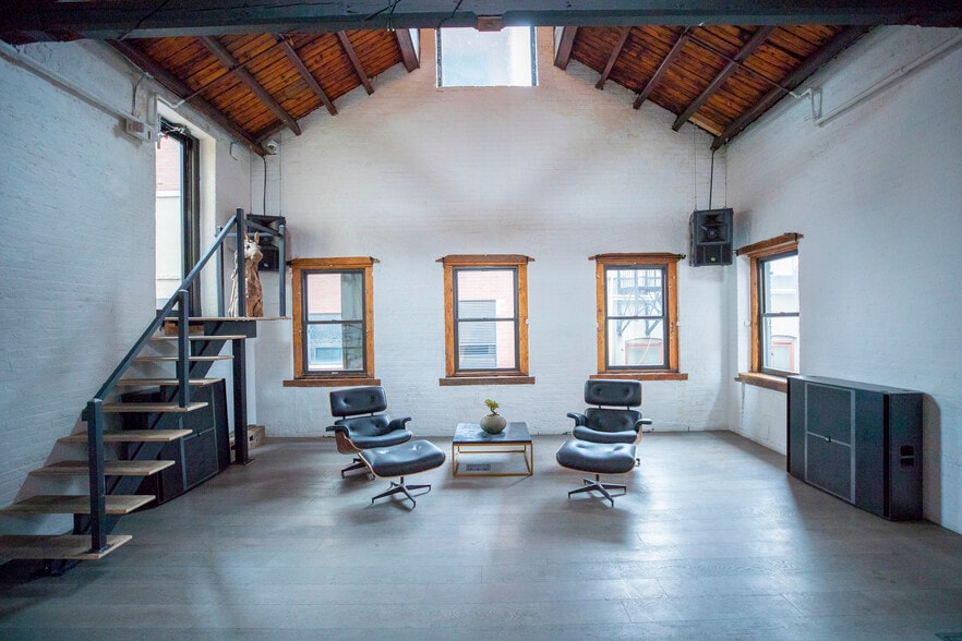 More Photos Of 55 Chrystie St, New York Loft Creative Space For Lease
