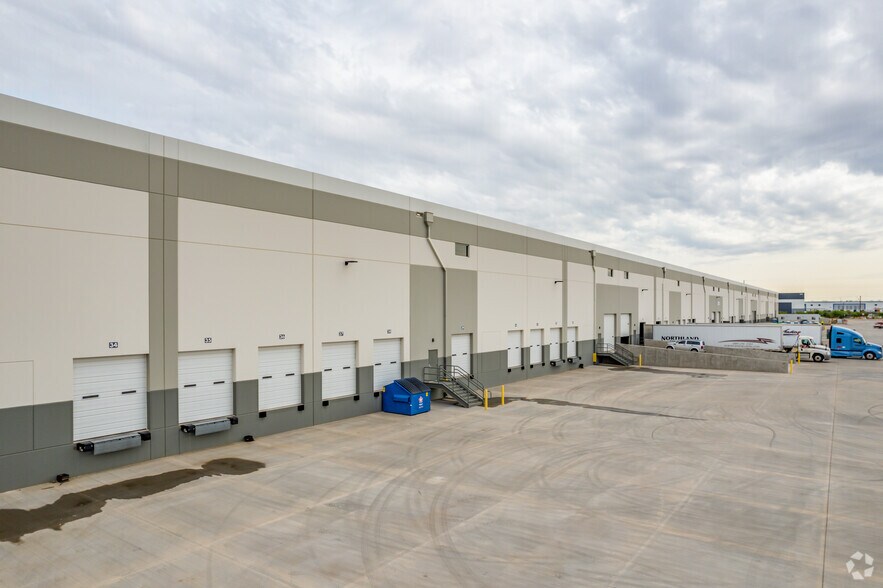 More Photos Of 9393 W Buckeye Rd, Tolleson Warehouse For Lease