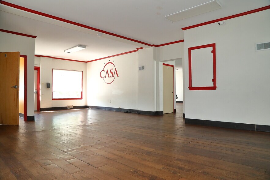 More Photos Of 221 E Princess St, York Office For Sale