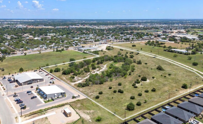 More Photos Of 102 W Elms Rd, Killeen Land For Lease