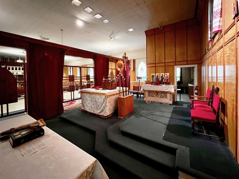 More Photos Of 4630 N Maryland Ave, Portland Religious Facility For Sale