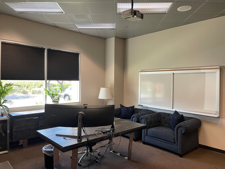 More Photos Of 84 Discovery, Irvine Office For Sale