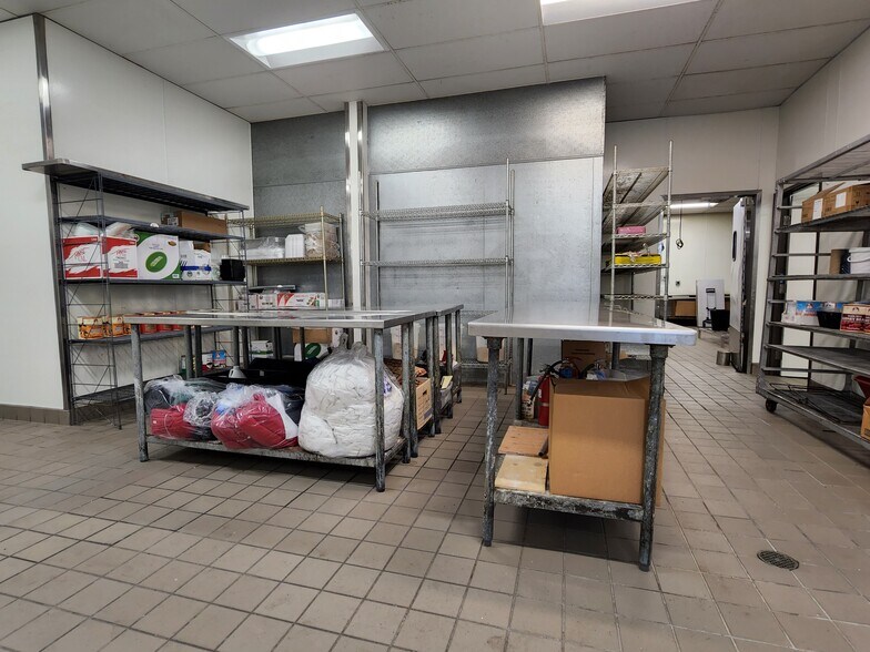 More Photos Of 1066-1070 S Fairfax Ave, Los Angeles Restaurant For Lease