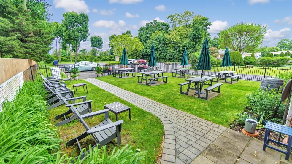 More Photos Of , Cutchogue Office For Sale