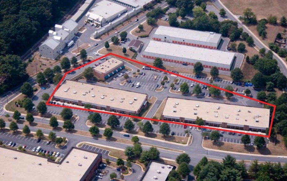 More Photos Of 504 E Diamond Ave, Gaithersburg Storefront Retail Office For Lease