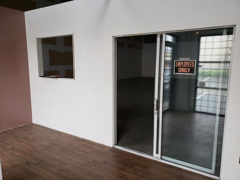 More Photos Of 32885 Mission Way, Mission Warehouse For Lease