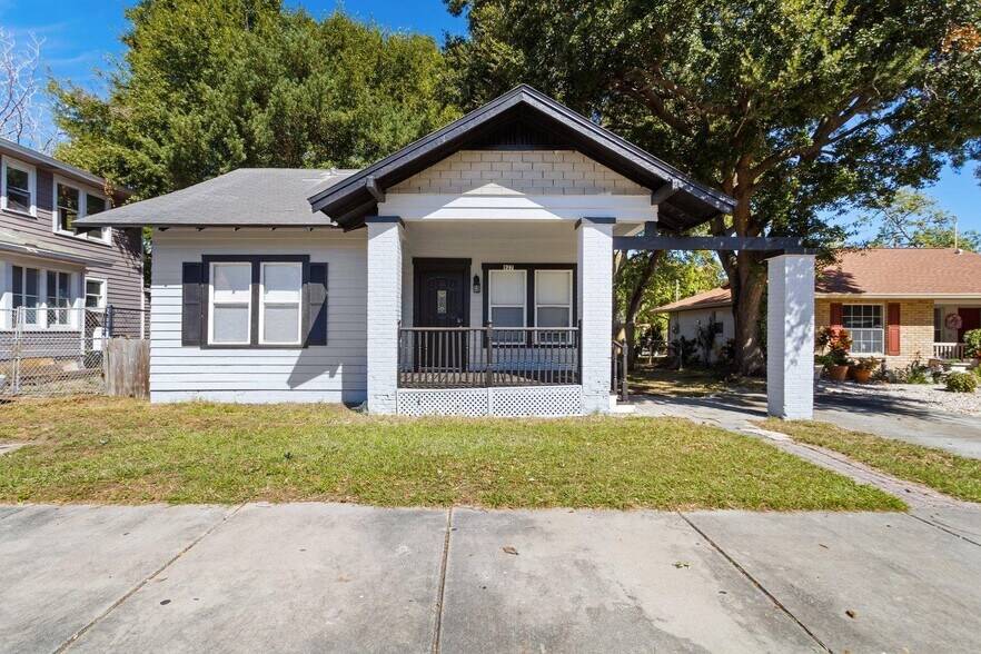 More Photos Of 1357 Overlea St, Clearwater Specialty For Sale