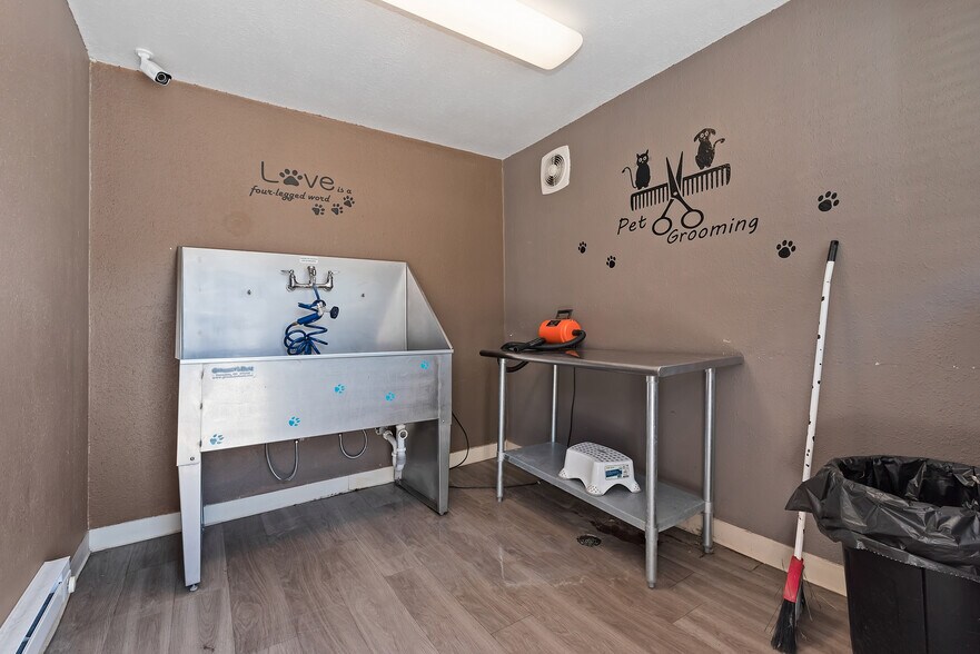 More Photos Of 1368 N Hartman St, Boise Apartments For Sale