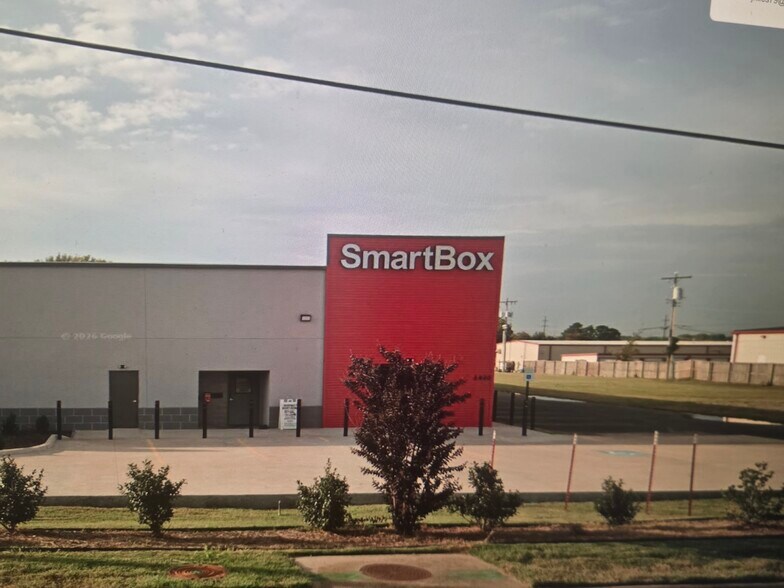 More Photos Of 2920 S Zero St, Fort Smith Self Storage For Sale
