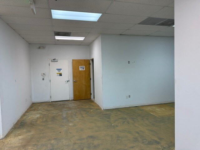 More Photos Of 5001 NW 13th Ave, Pompano Beach Warehouse For Lease