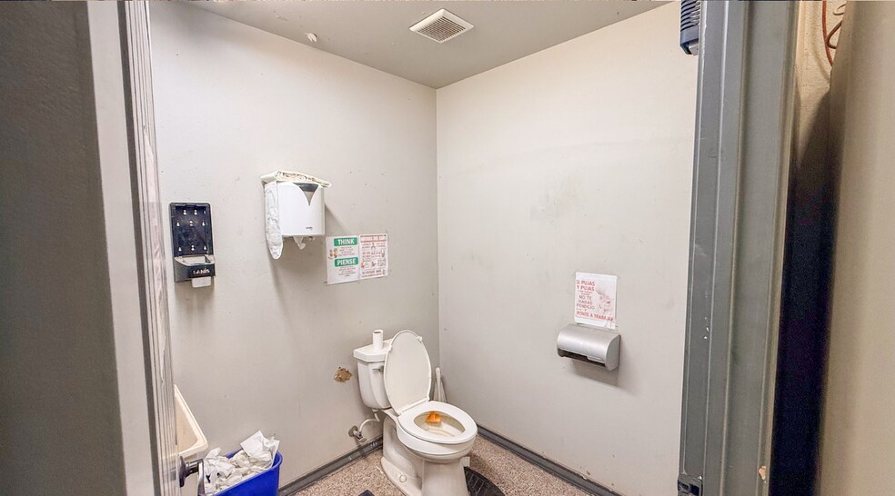 More Photos Of 1409 E County Road 120, Midland Warehouse For Lease