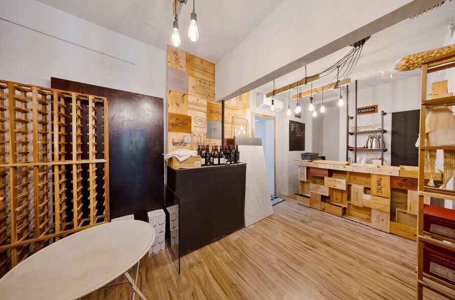 More Photos Of 7613-7617 Biscayne Blvd, Miami Storefront Retail Office For Sale