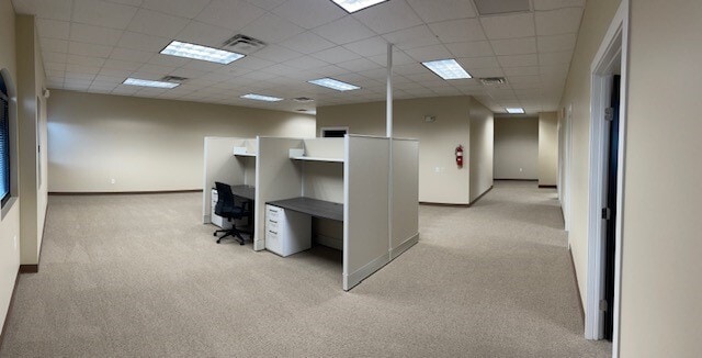 More Photos Of 2929 Crouse Ln, Burlington Medical For Lease