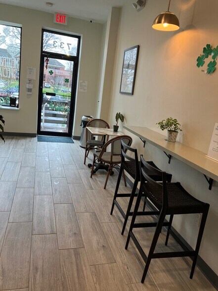 More Photos Of 733 White Plains Rd, Scarsdale Storefront Retail Office For Lease