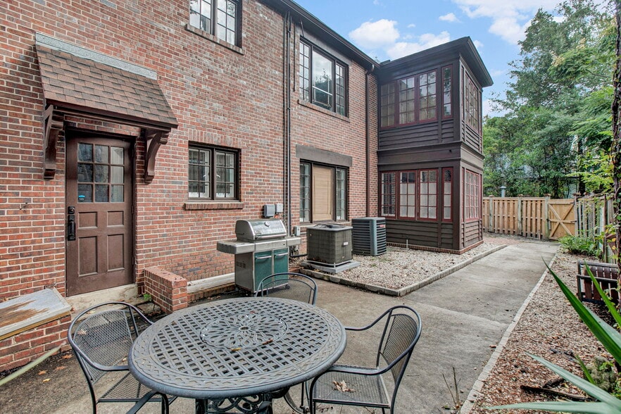 More Photos Of 2160 Forbes St, Jacksonville Multifamily For Sale