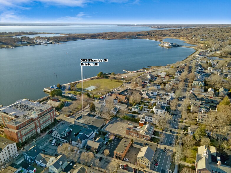 More Photos Of 382 Thames St, Bristol Freestanding For Sale