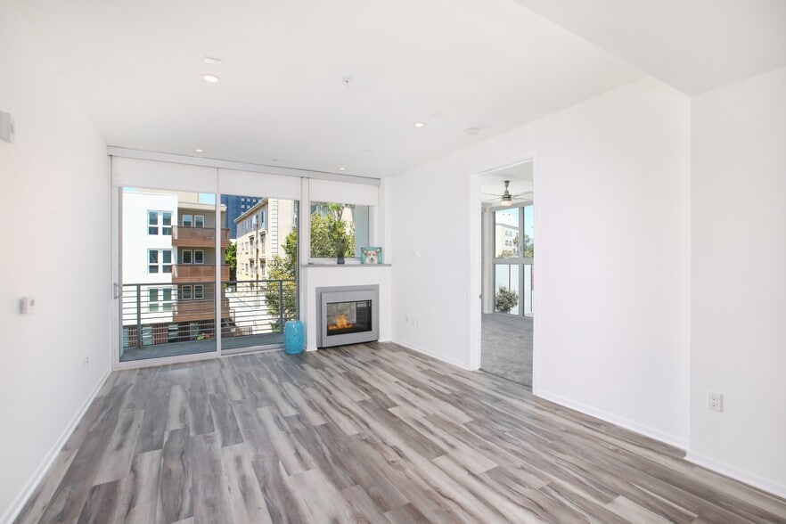 More Photos Of 738 S Ogden Dr, Los Angeles Apartments For Sale