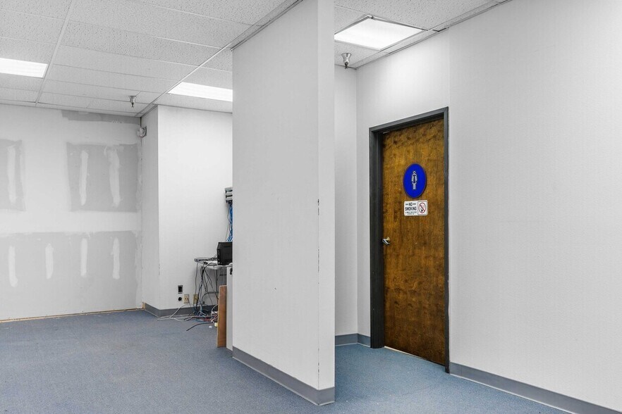 More Photos Of 9036 Winnetka Ave, Northridge Loft Creative Space For Lease