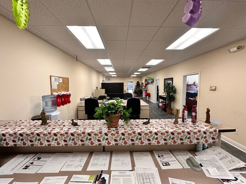More Photos Of 4509 Hospital St, Pascagoula Office For Sale