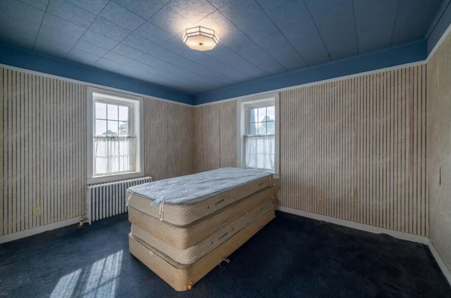 More Photos Of 1773 Superior St, Three Lakes Office For Sale