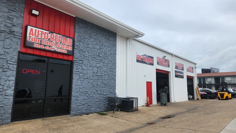 More Photos Of 4306 Camp Wisdom Rd, Dallas Auto Repair For Sale