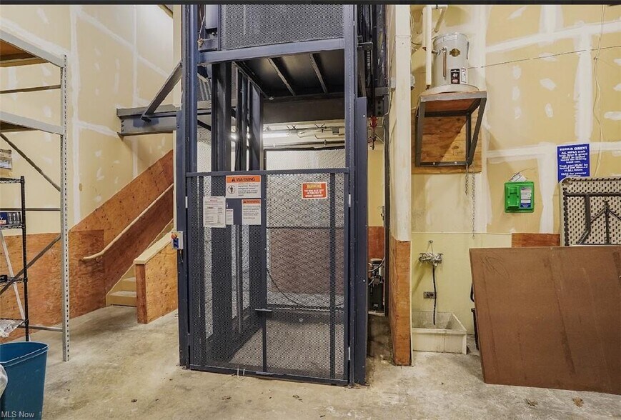 More Photos Of 475 E 185th St, Euclid Drugstore For Sale