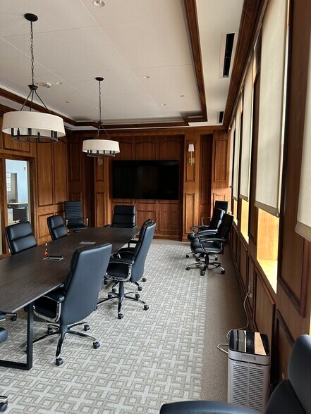 More Photos Of 16740 Birkdale Commons Pky, Huntersville Office Residential For Lease
