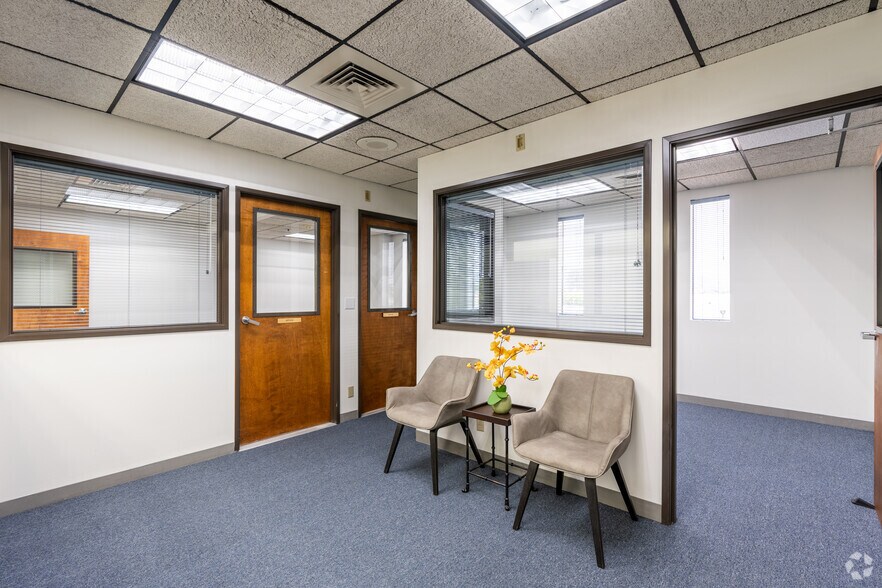 More Photos Of 132-142 W Verdugo Ave, Burbank Unknown For Lease